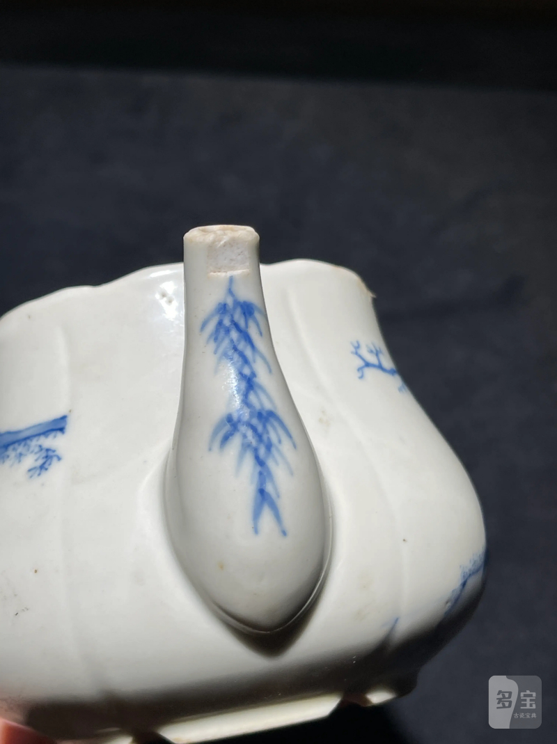 清宣统“江西瓷业公司”青花人物纹茶壶 - 图14